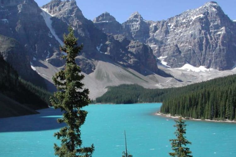 Lake Moraine and mountains